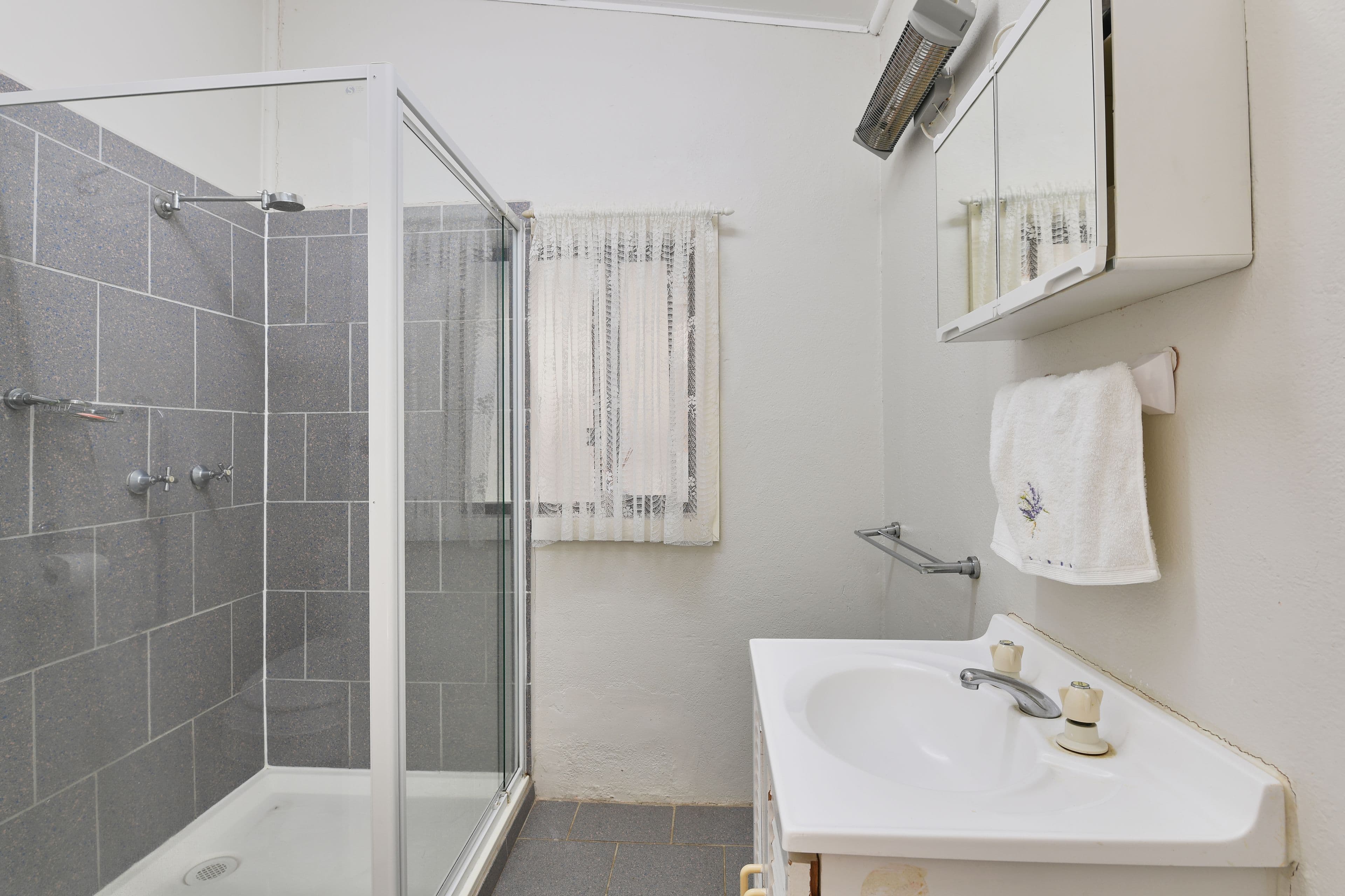 6 Denison Street, Junee - Thumbnail 5