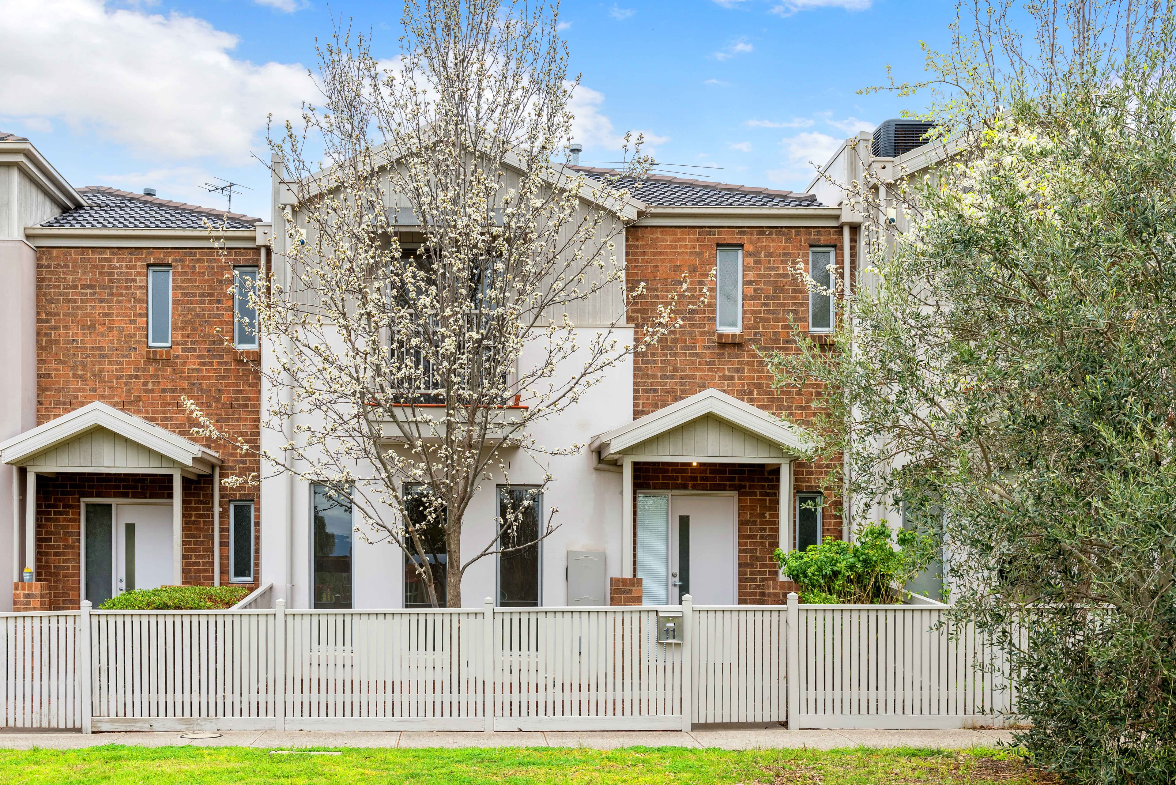 11 Newland Walk, Mernda VIC 3754, Mernda - Thumbnail 2
