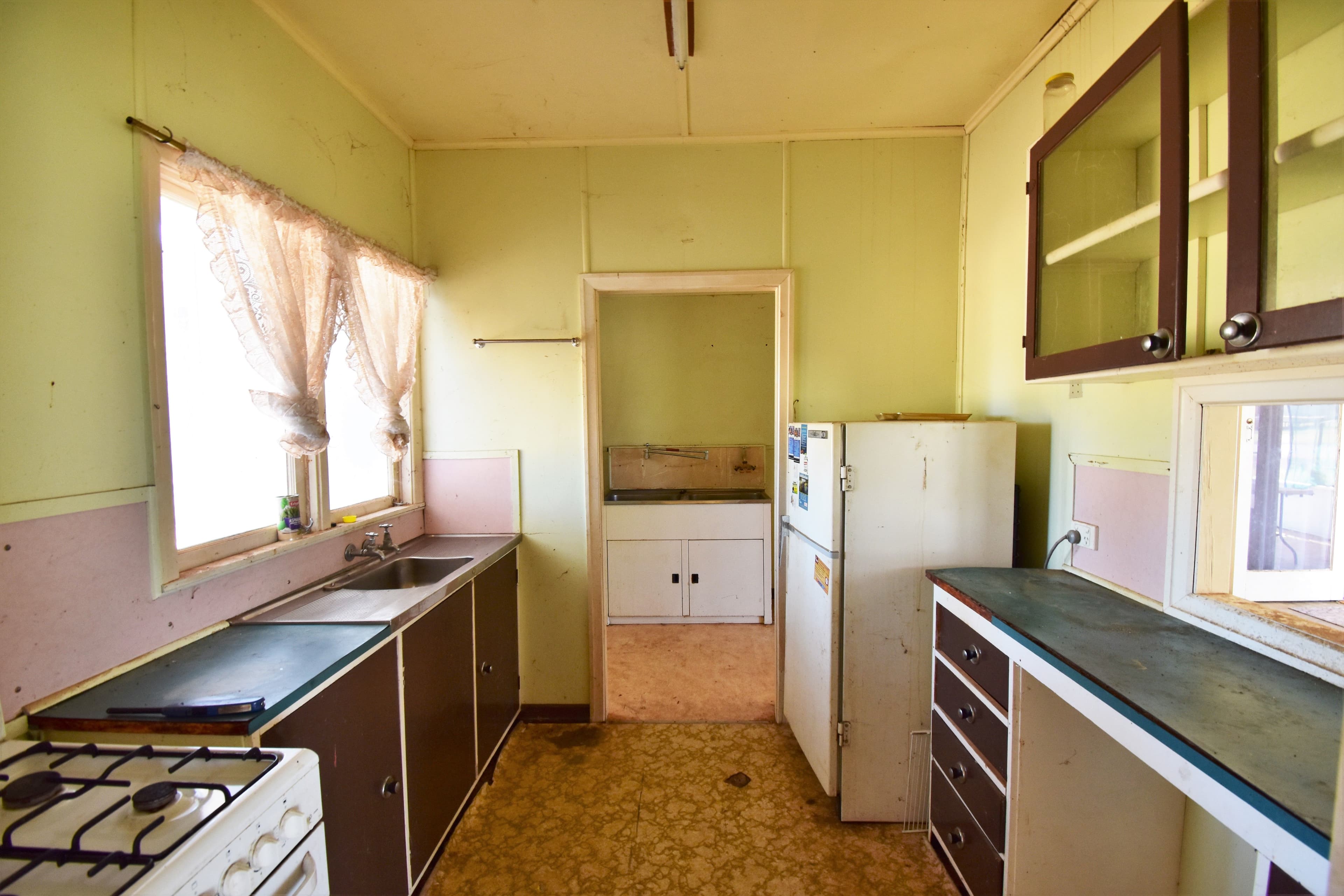 47-49 Kerr Street, Aramac QLD 4726, Aramac - Thumbnail 4