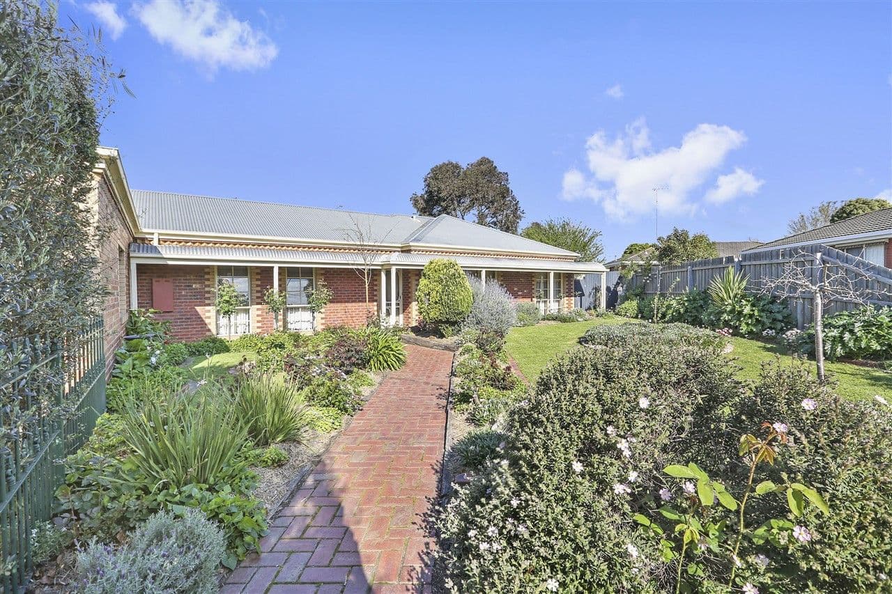 2 Tanunda Grove, Belmont VIC 3216, Belmont - Thumbnail 2
