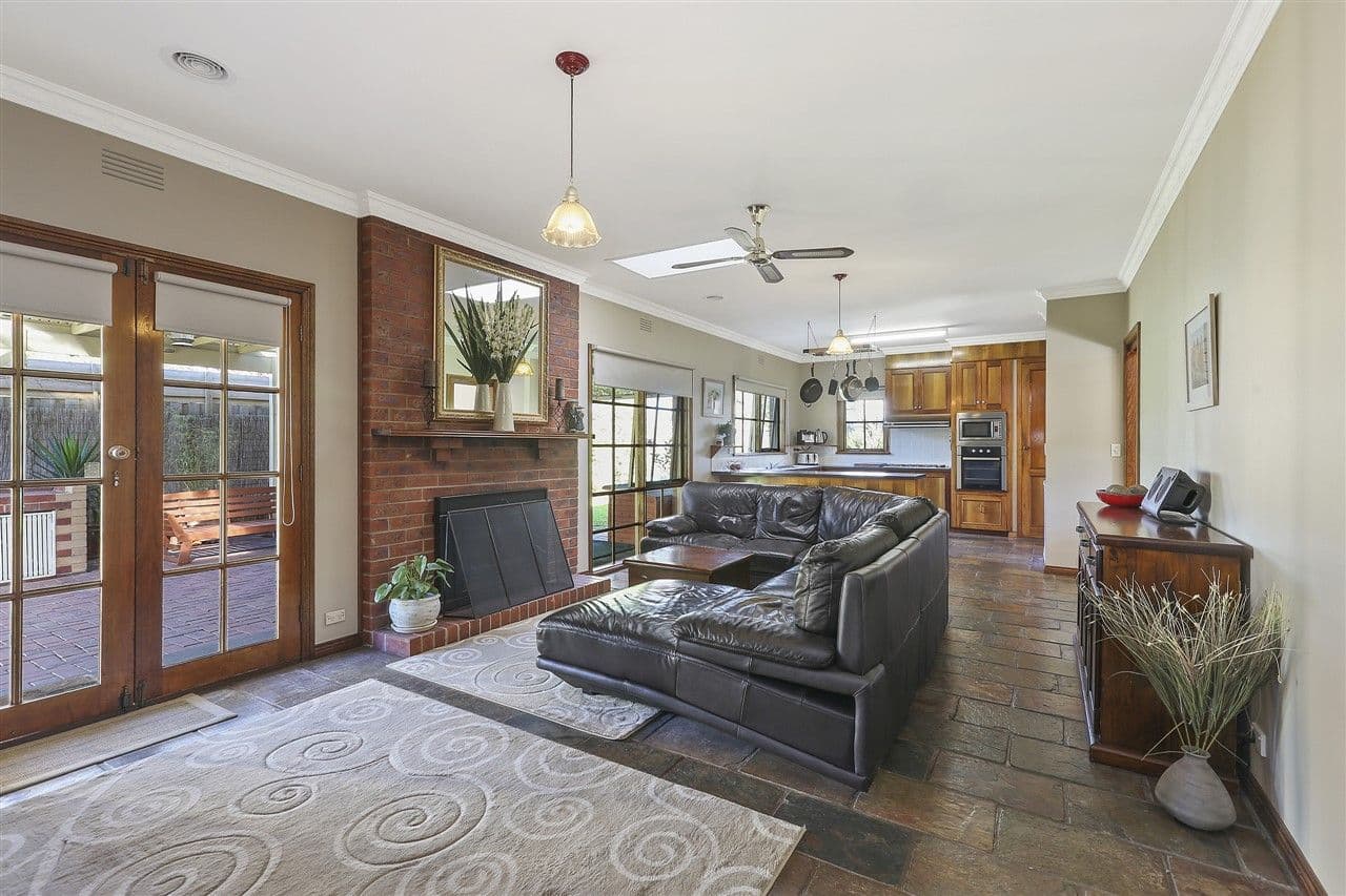 2 Tanunda Grove, Belmont VIC 3216, Belmont - Thumbnail 7