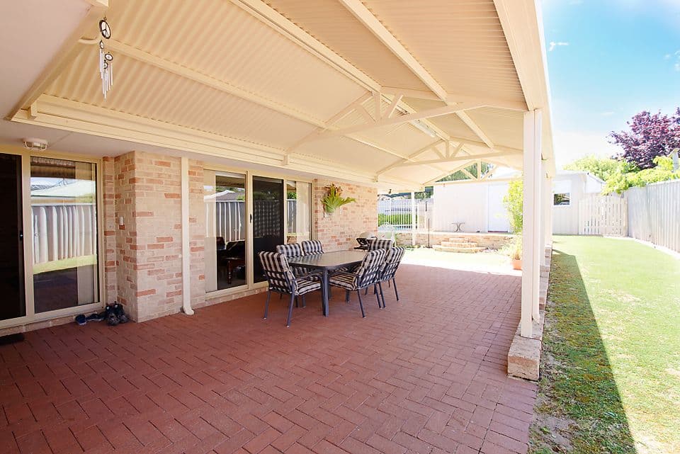4 Batavia Place, AUSTRALIND WA 6233, Australind - Image 1