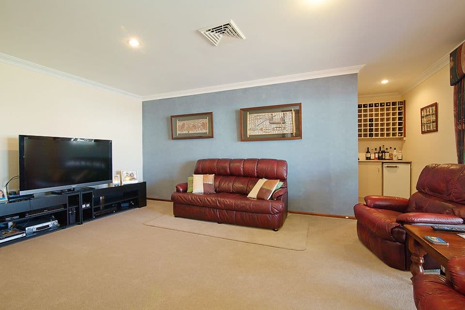 4 Batavia Place, AUSTRALIND WA 6233, Australind - Thumbnail 5