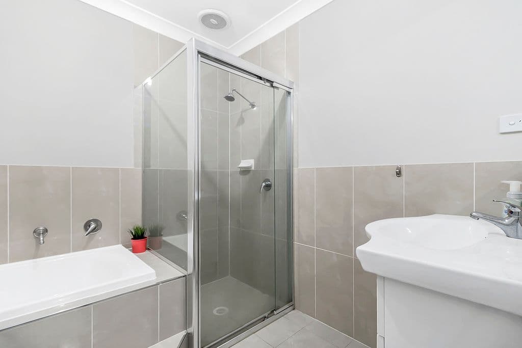 26 Onslow Gardens, Middleton Grange - Thumbnail 8