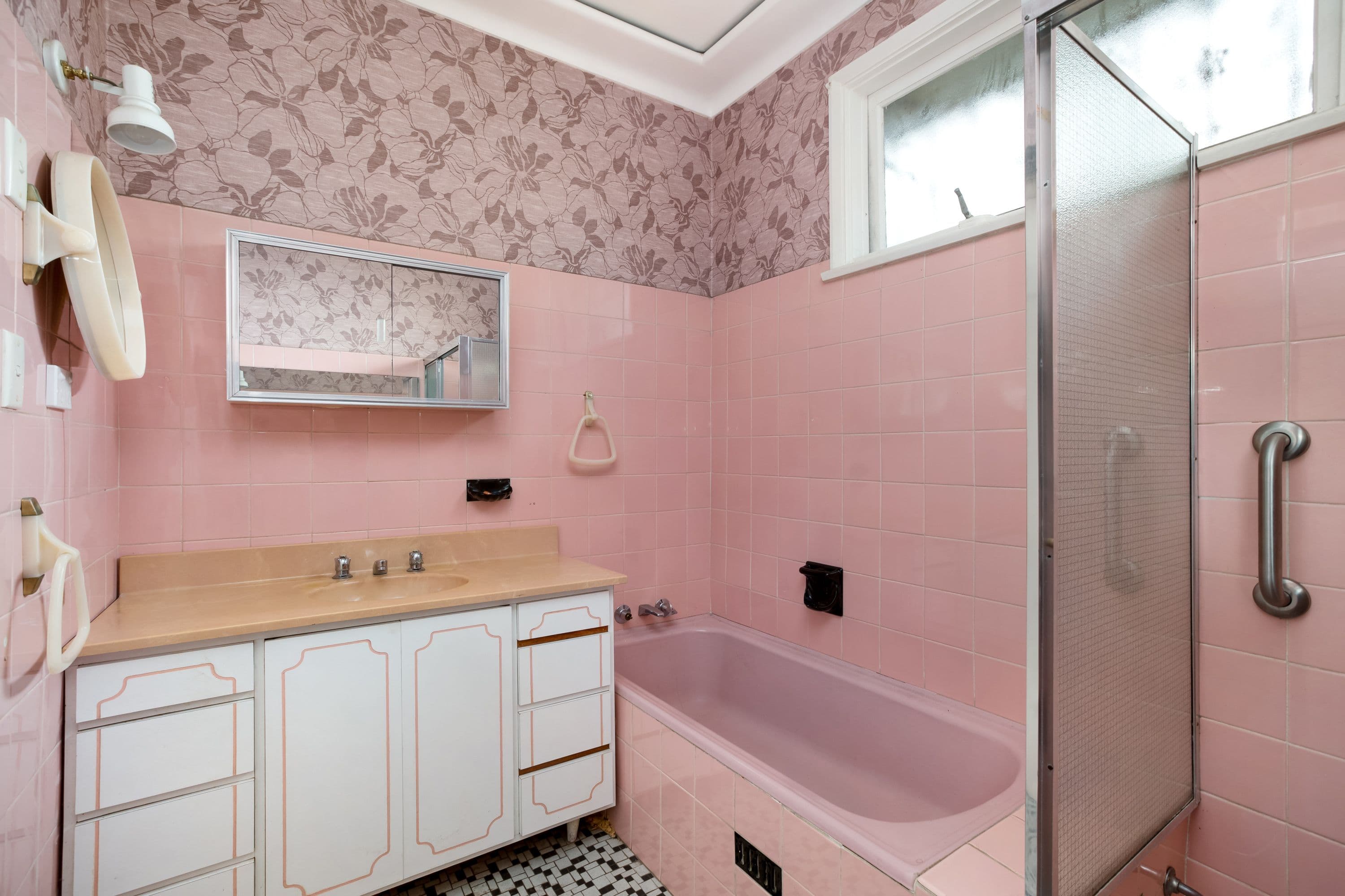 11 Edmund Street, Queens Park - Thumbnail 6