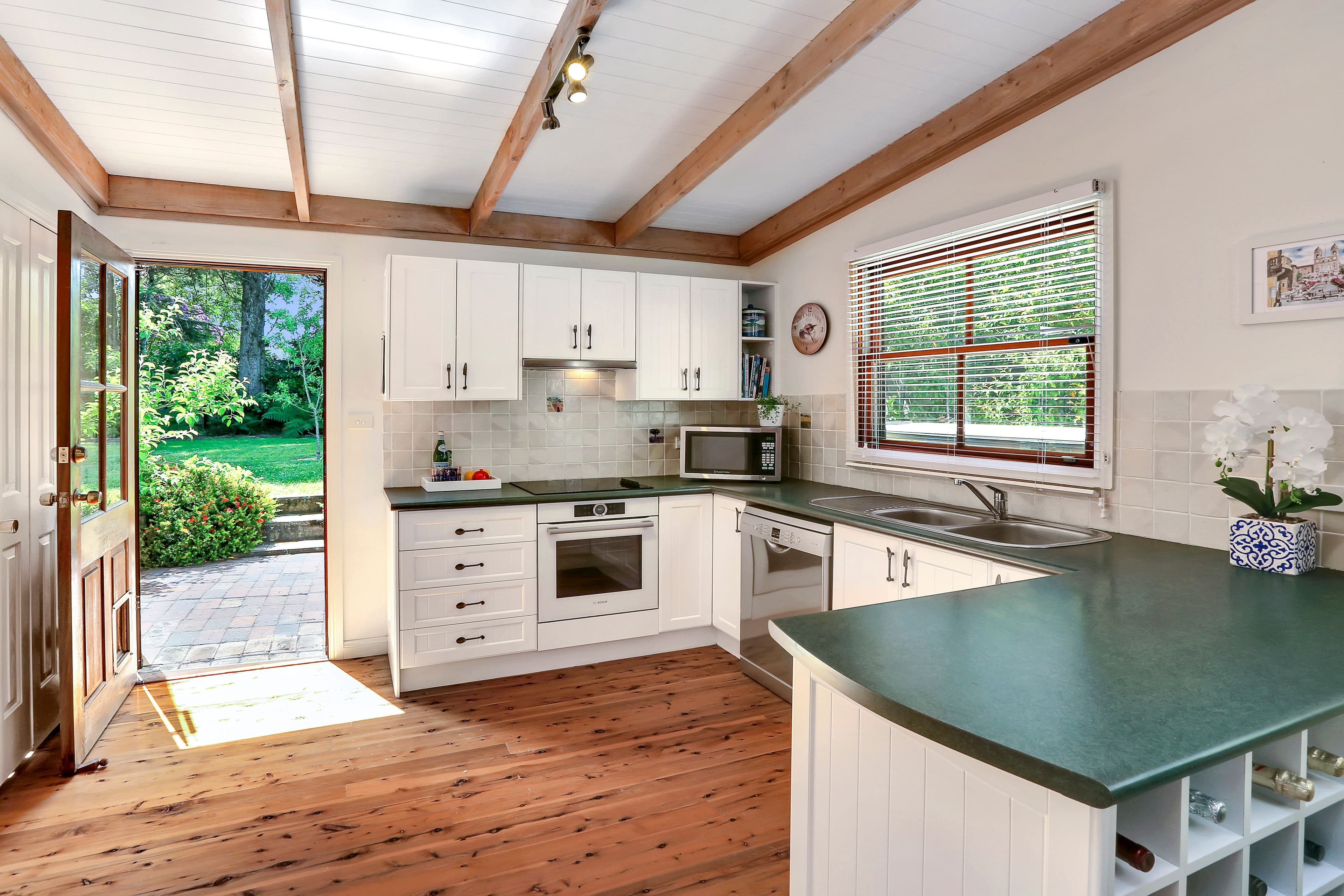 240 Hat Hill Road, Blackheath - Thumbnail 3