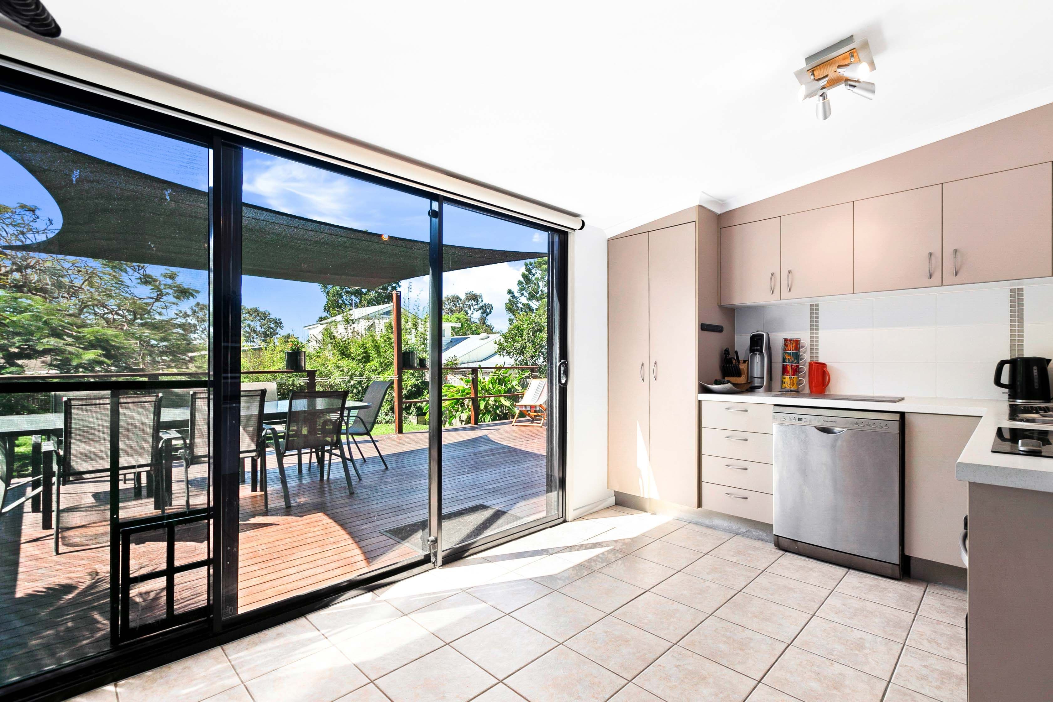62 Helsham Street, Point Vernon QLD 4655, Point Vernon - Thumbnail 5