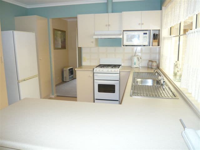42 Van Leeuwen Drive, POORAKA SA 5095, Pooraka - Thumbnail 5