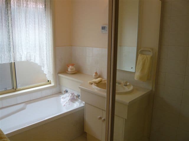 42 Van Leeuwen Drive, POORAKA SA 5095, Pooraka - Thumbnail 8