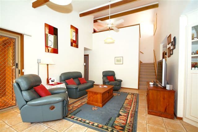 8   Qantas Court, WILSONTON QLD 4350, Wilsonton - Thumbnail 2
