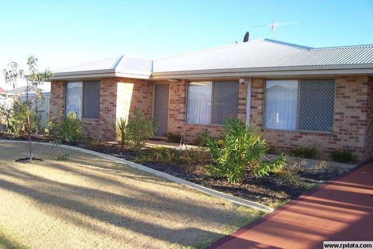 47 Lombardy Crescent, CAVERSHAM WA 6055, Caversham - Image 1