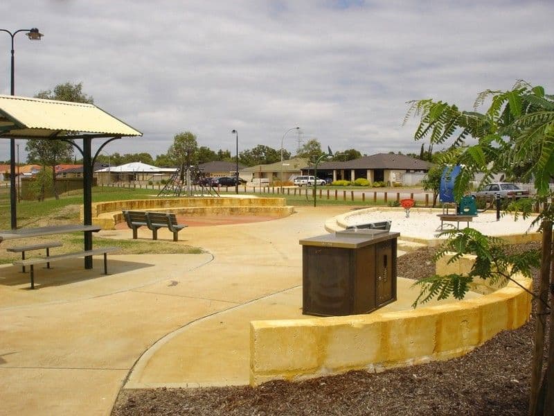 47 Lombardy Crescent, CAVERSHAM WA 6055, Caversham - Thumbnail 6