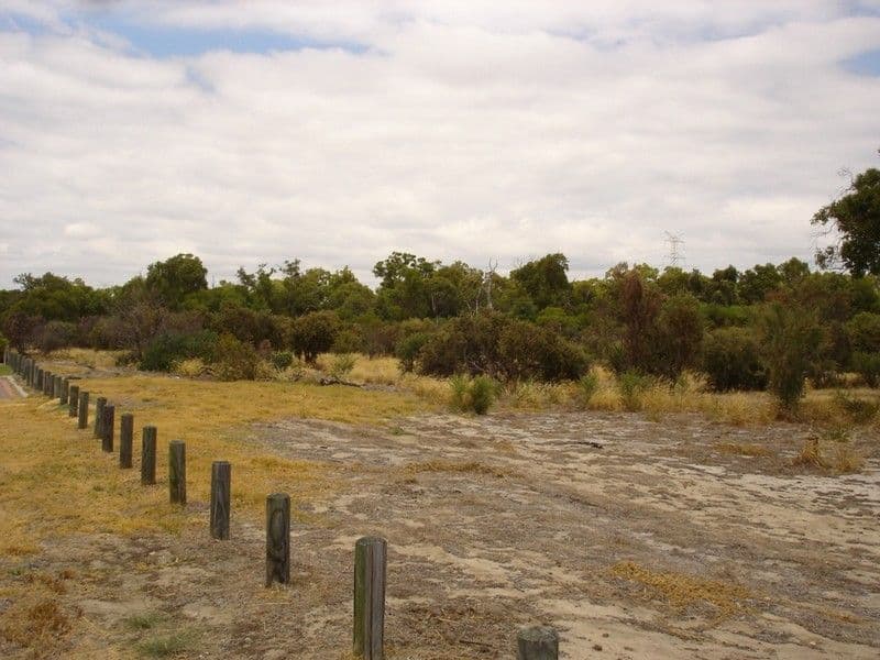 47 Lombardy Crescent, CAVERSHAM WA 6055, Caversham - Thumbnail 8