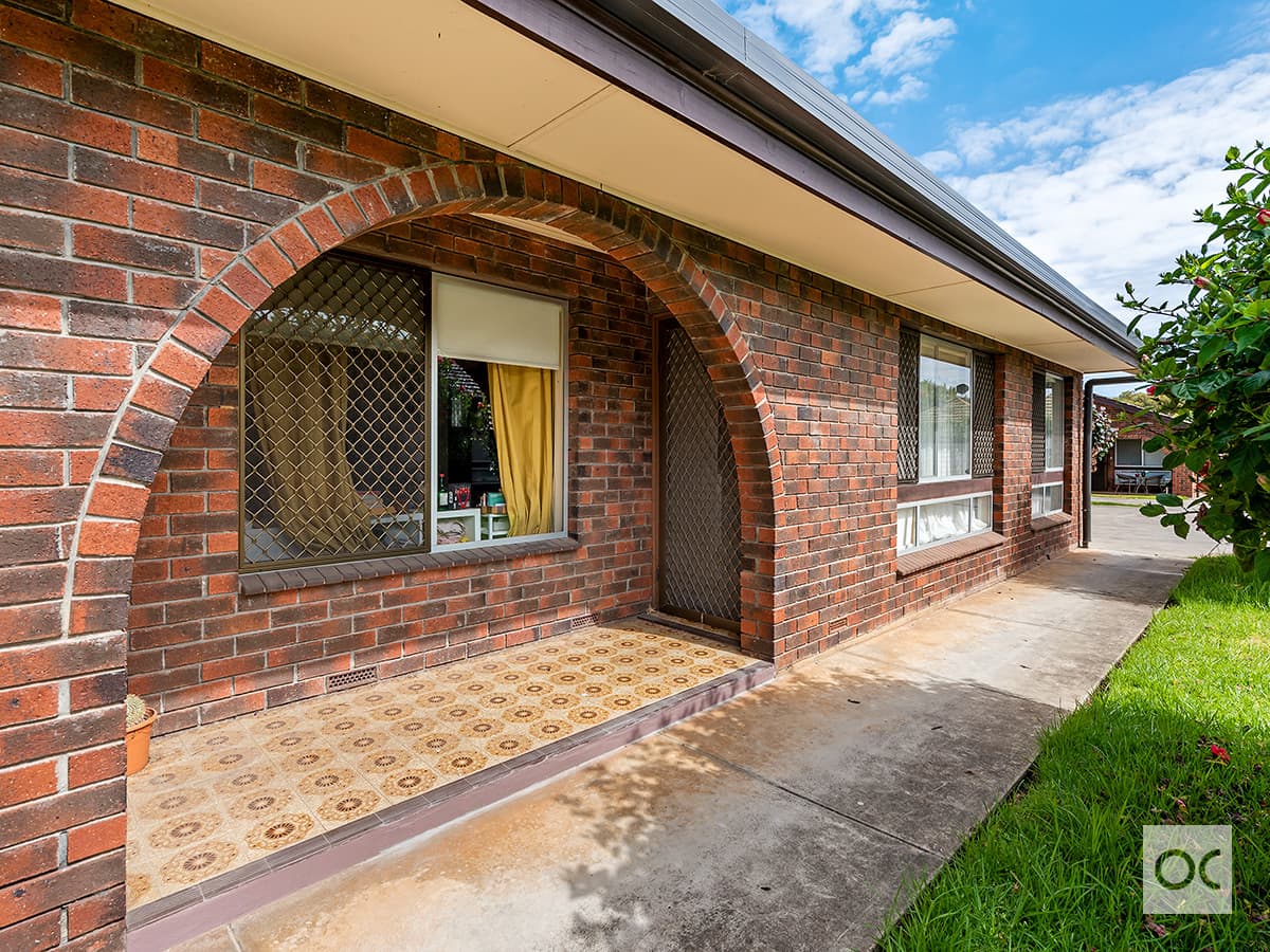 3/47 Park Street, Hyde Park - Image 1