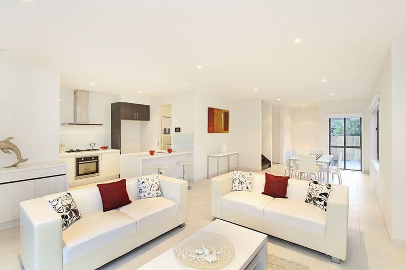18 Oakleigh Street, OAKLEIGH EAST VIC 3166, Oakleigh East - Thumbnail 2