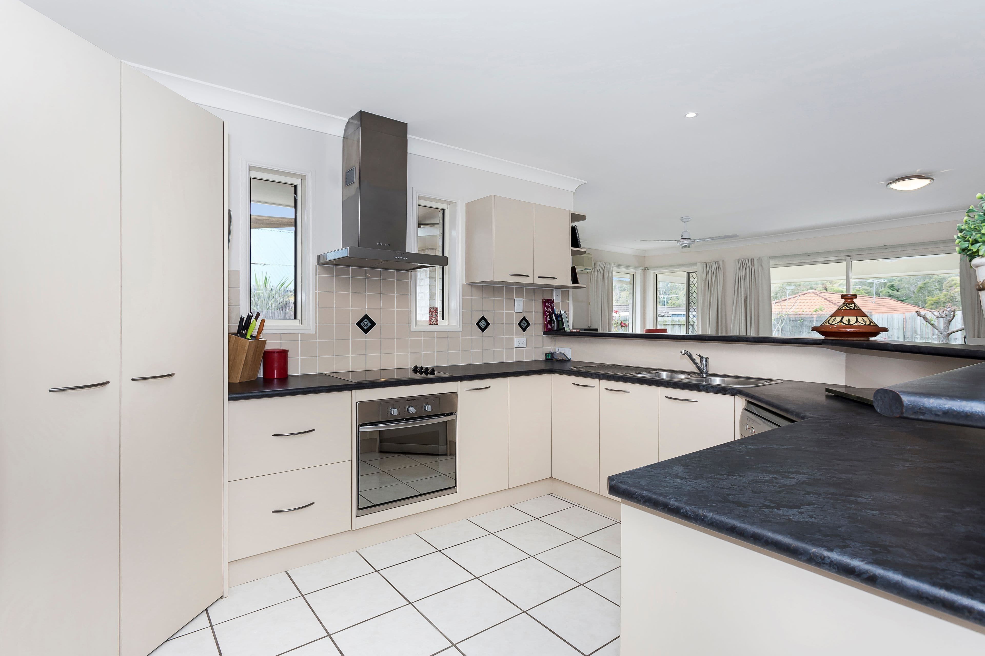 6 Ninderry Street, North Lakes QLD 4509, North Lakes - Thumbnail 5