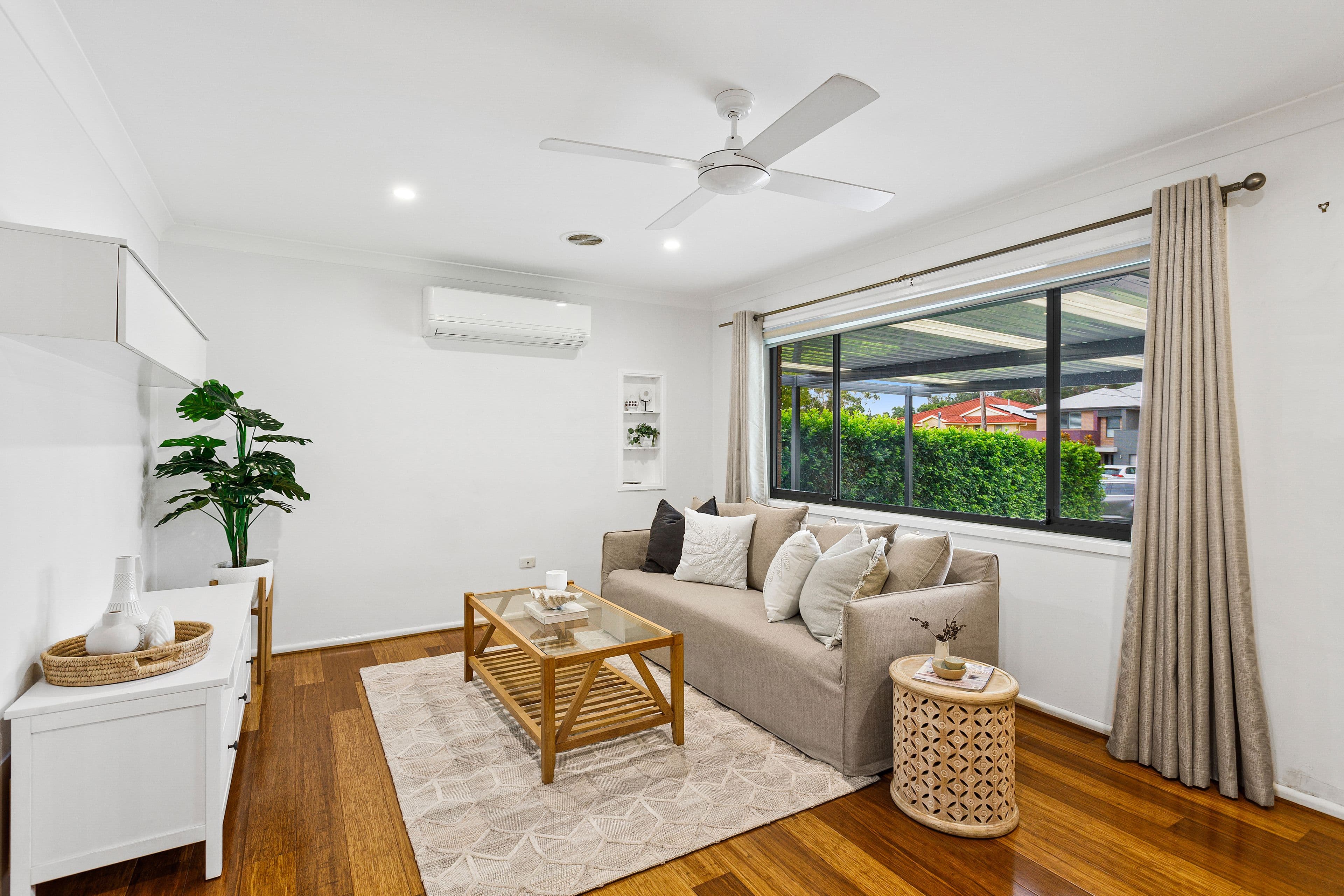 72 Devonshire Crescent, Oak Flats NSW 2529, Oak Flats - Thumbnail 2