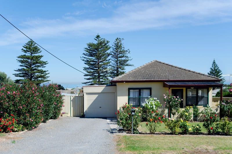 33 Clement Terrace, CHRISTIES BEACH SA 5165, Christies Beach - Thumbnail 2