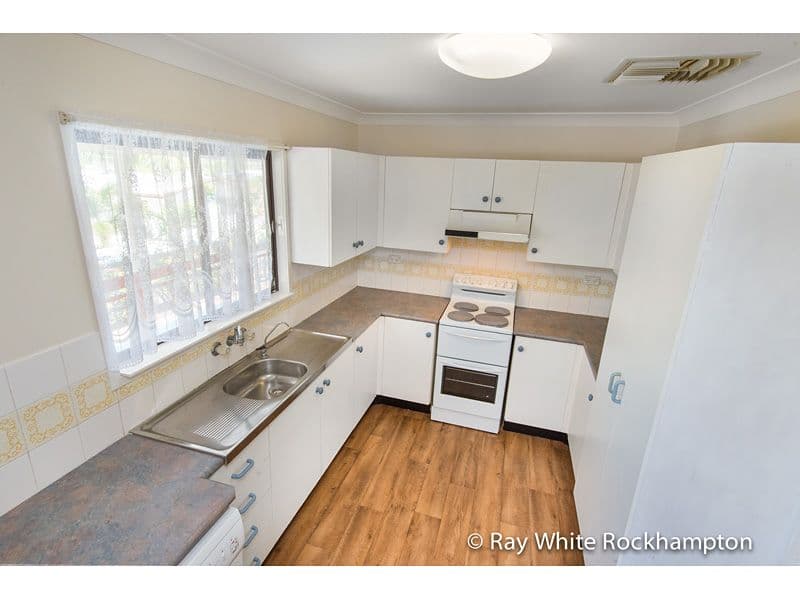 4 Geaney Street, NORMAN GARDENS QLD 4701, Norman Gardens - Thumbnail 3