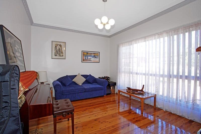 12 Lakeview Parade, PRIMBEE NSW 2502, Primbee - Thumbnail 4