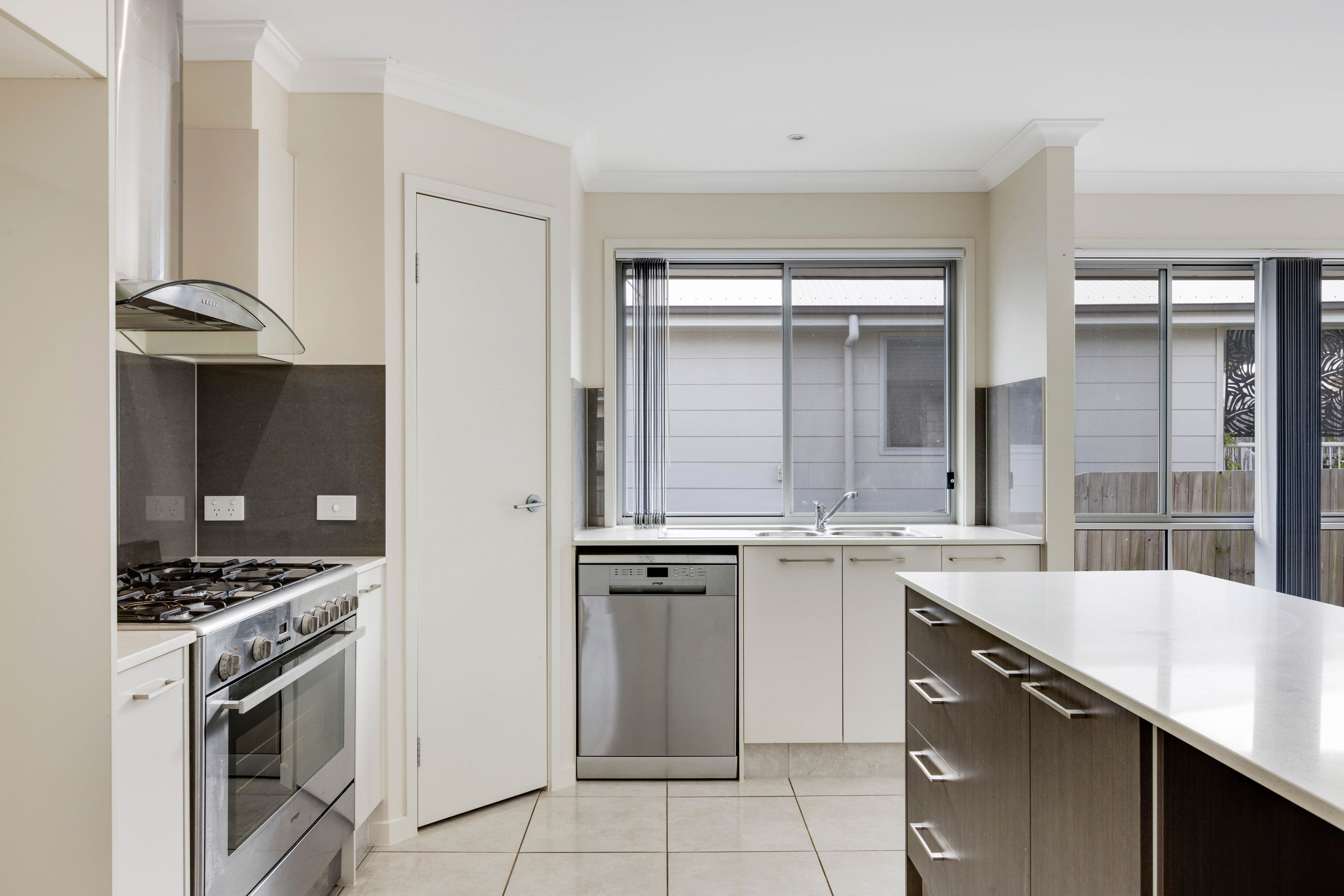 26 Oakmoss Drive, Springfield Lakes QLD 4300, Springfield Lakes - Thumbnail 4