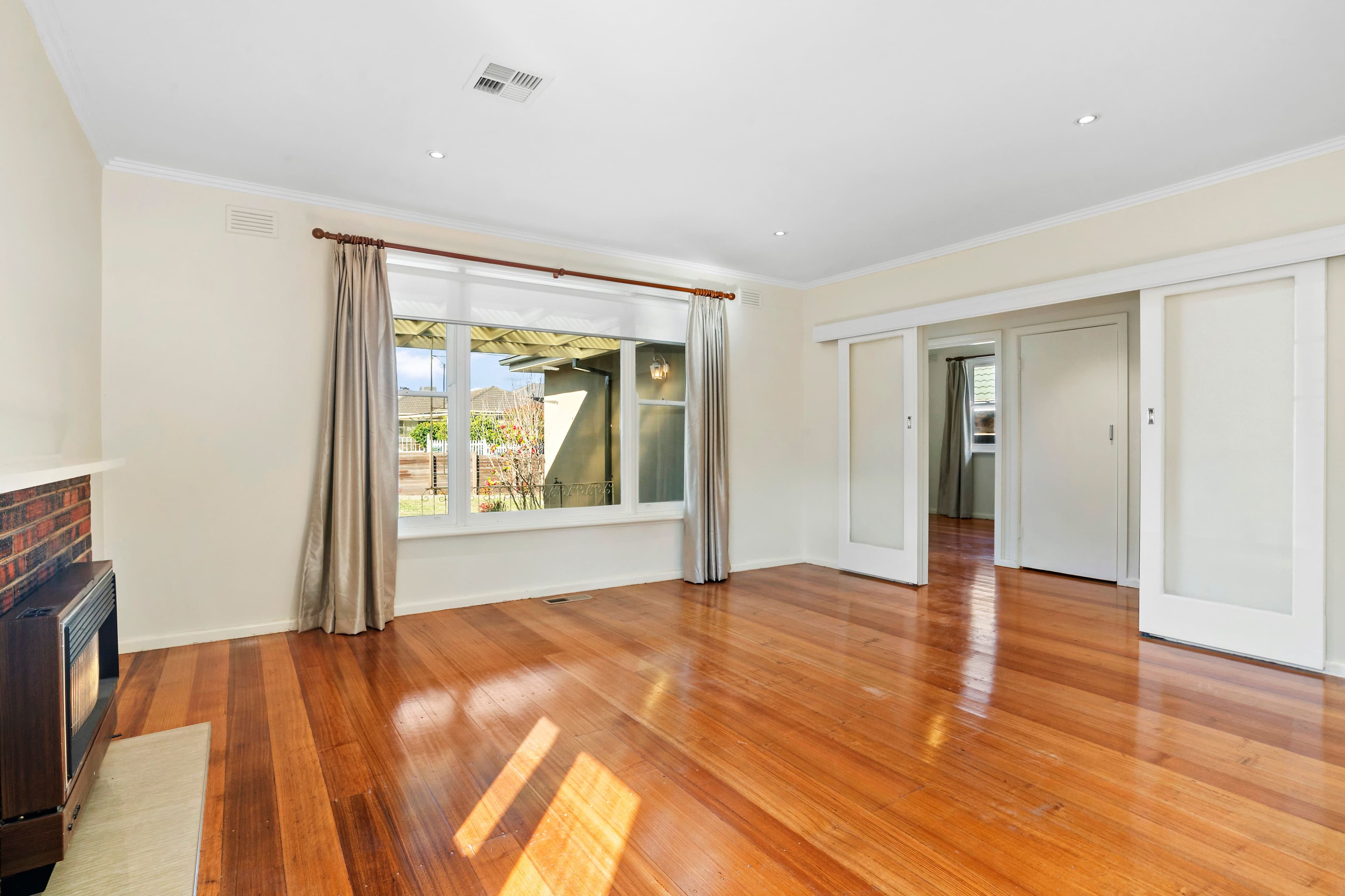 9 Robert Street, Chadstone VIC 3148, Chadstone - Thumbnail 2