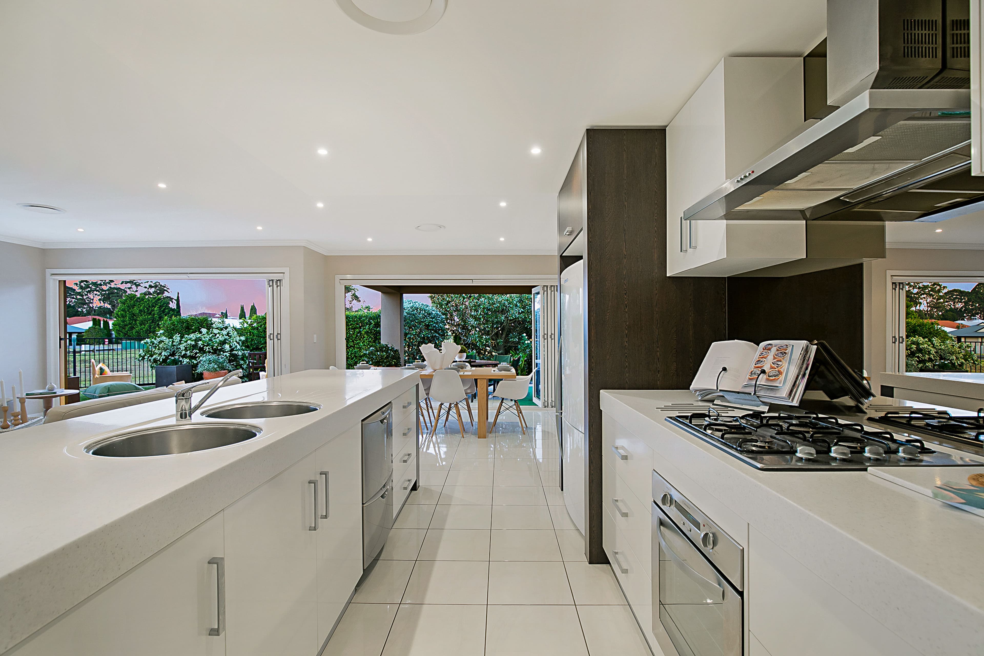 17 Bridget Court, Middle Ridge QLD 4350, Middle Ridge - Thumbnail 3