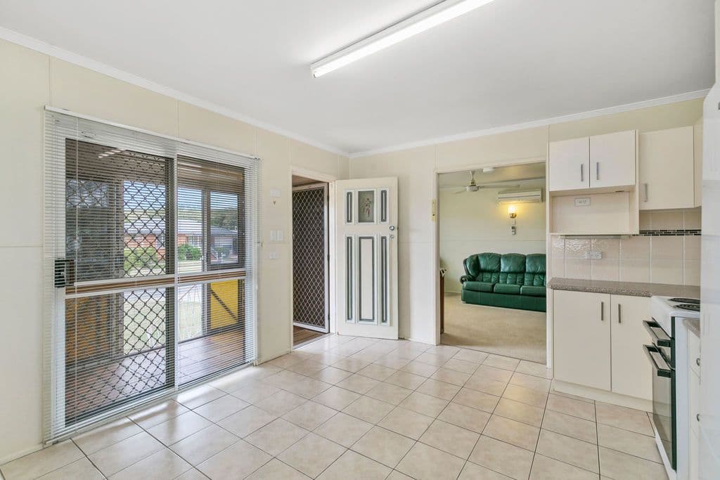 63 Massinger Street, Salisbury QLD 4107, Salisbury - Thumbnail 3