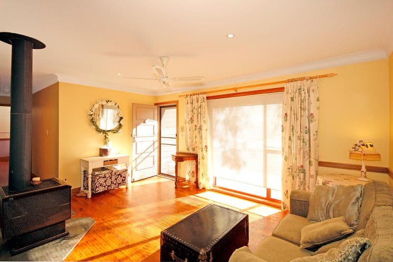 22 Kilmarnock Road, ENGADINE NSW 2233, Engadine - Thumbnail 2