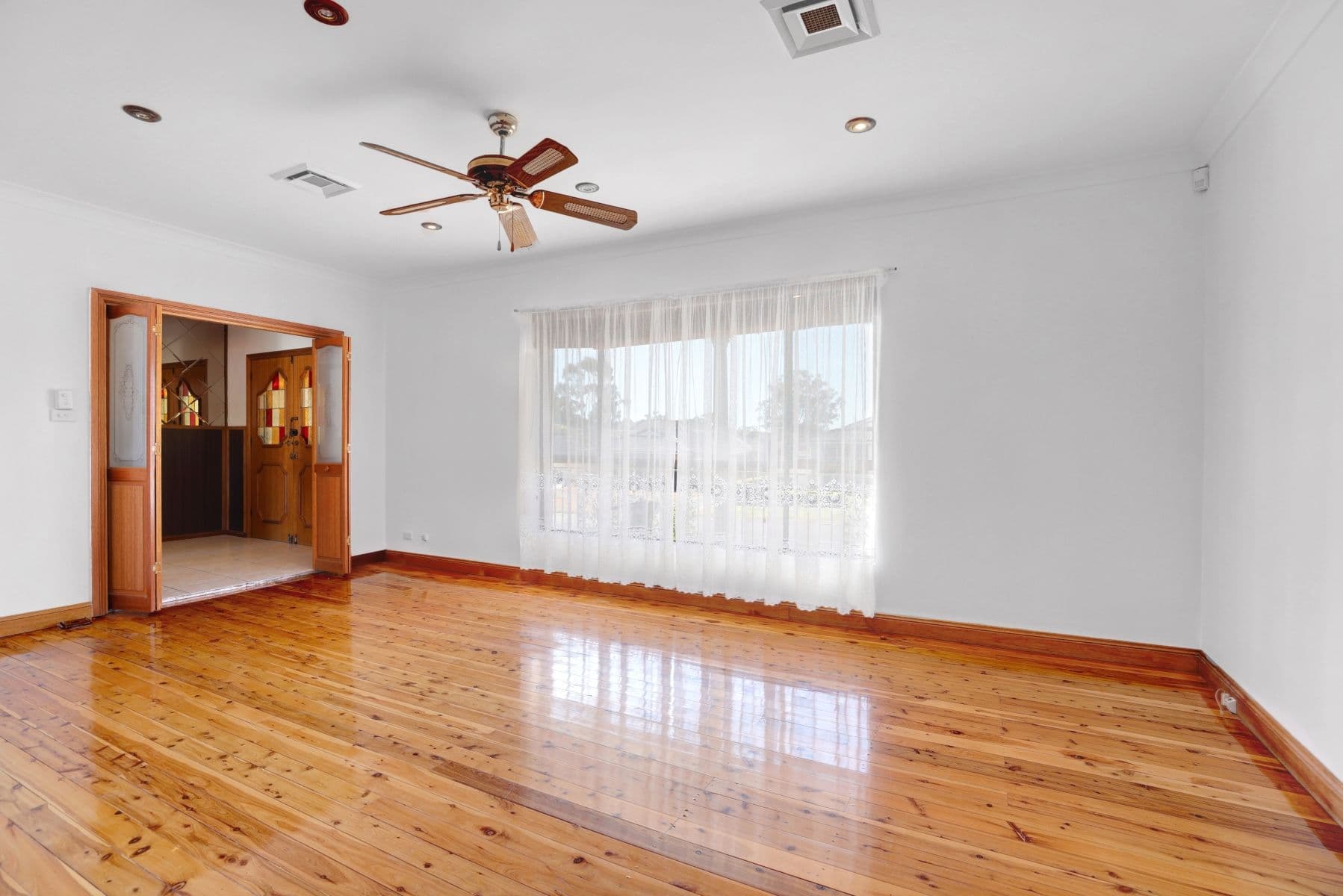 15 Lockheed Circuit, St Clair NSW 2759, St Clair - Thumbnail 2