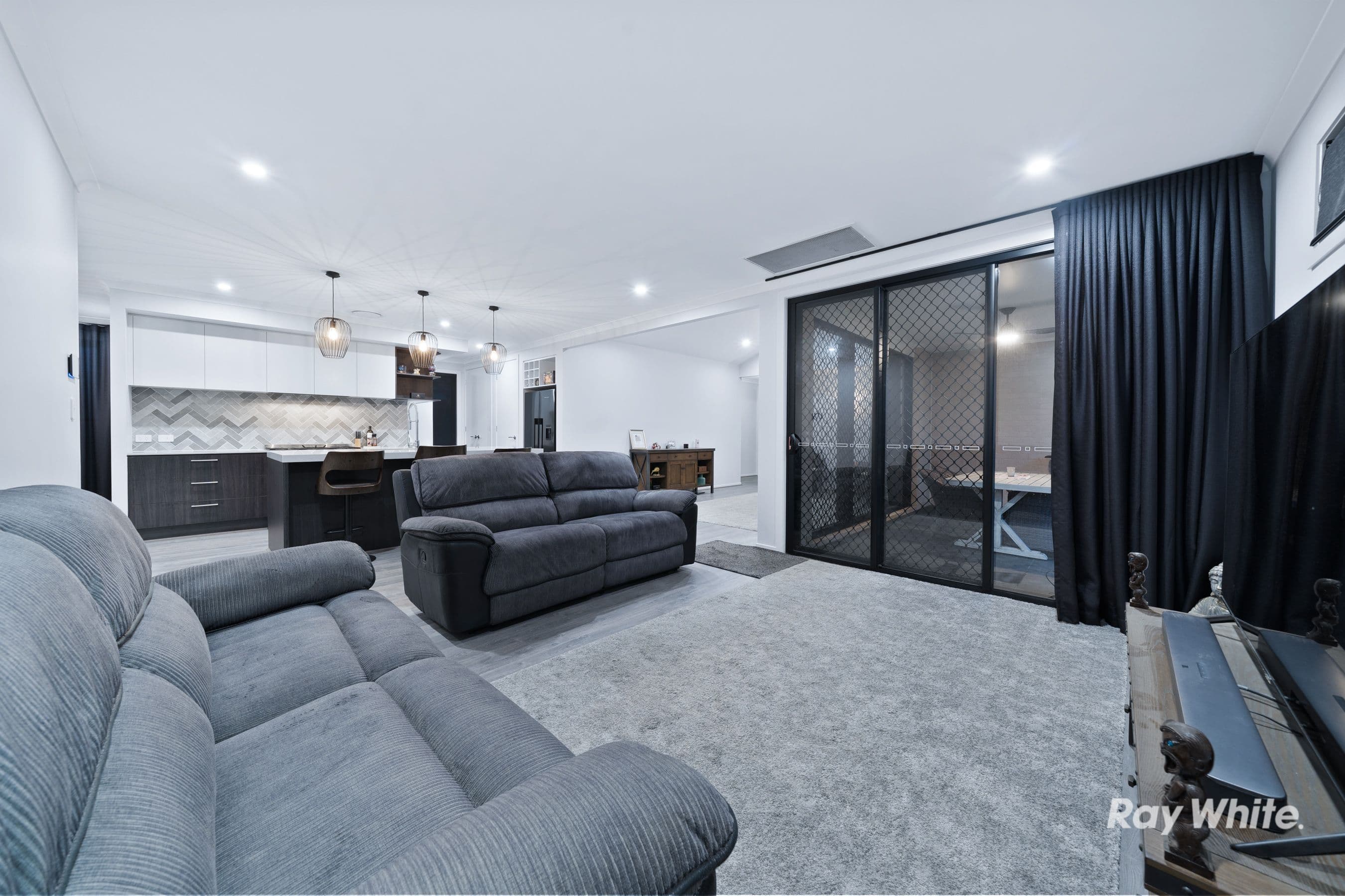 65 Covella Boulevard, Greenbank QLD 4124, Greenbank - Thumbnail 8