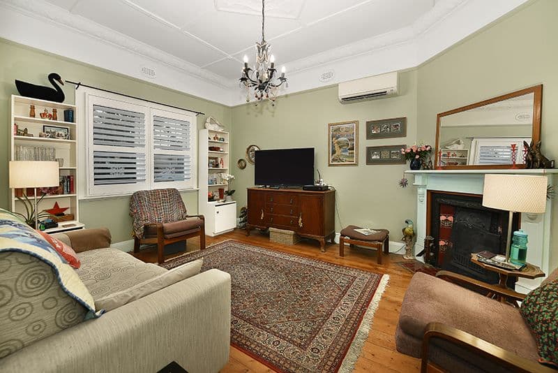28 Molesworth Street, Coburg VIC 3058, Coburg - Thumbnail 2