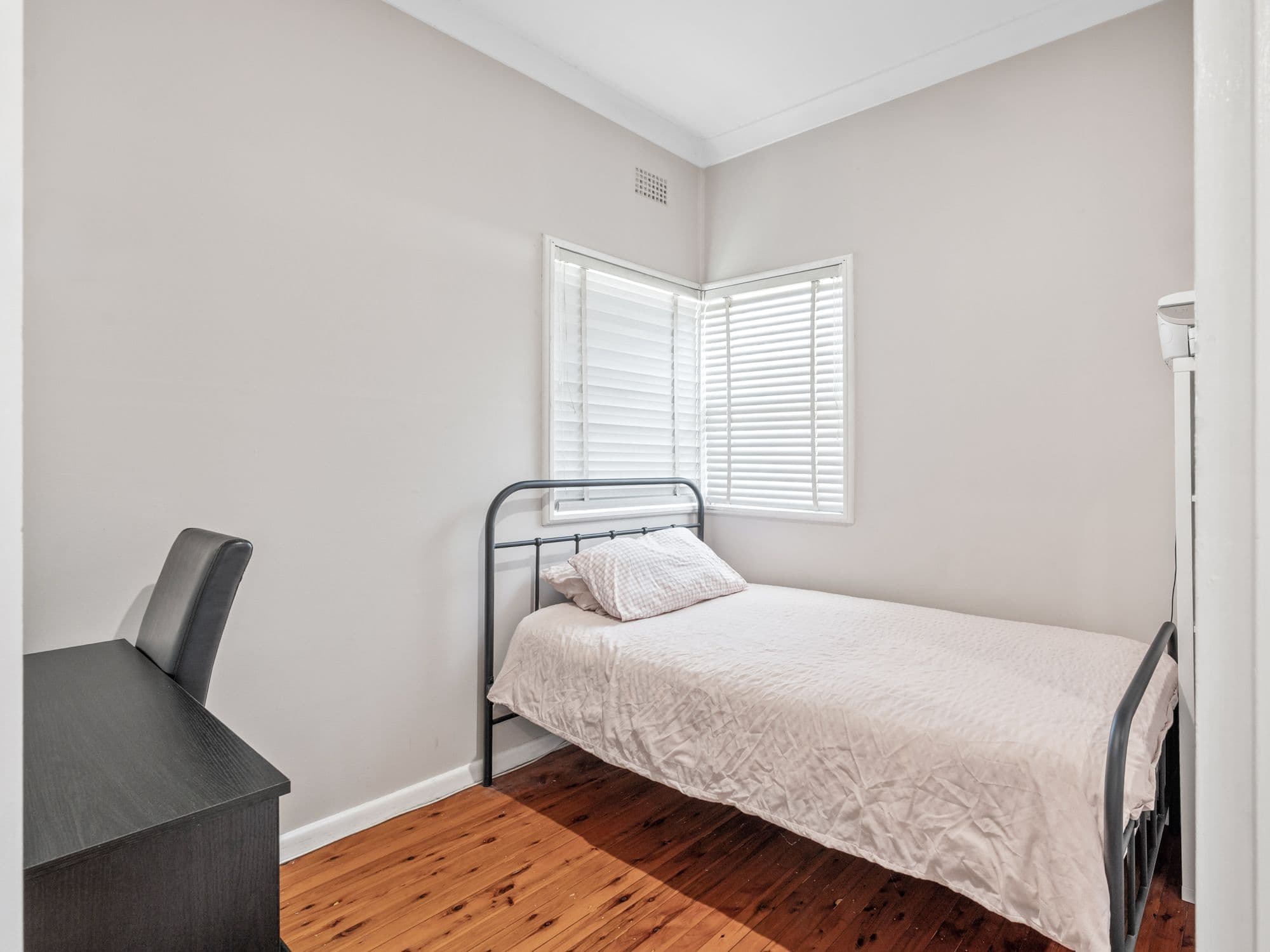 9 Browning Avenue, Campbelltown NSW 2560, Campbelltown - Thumbnail 8