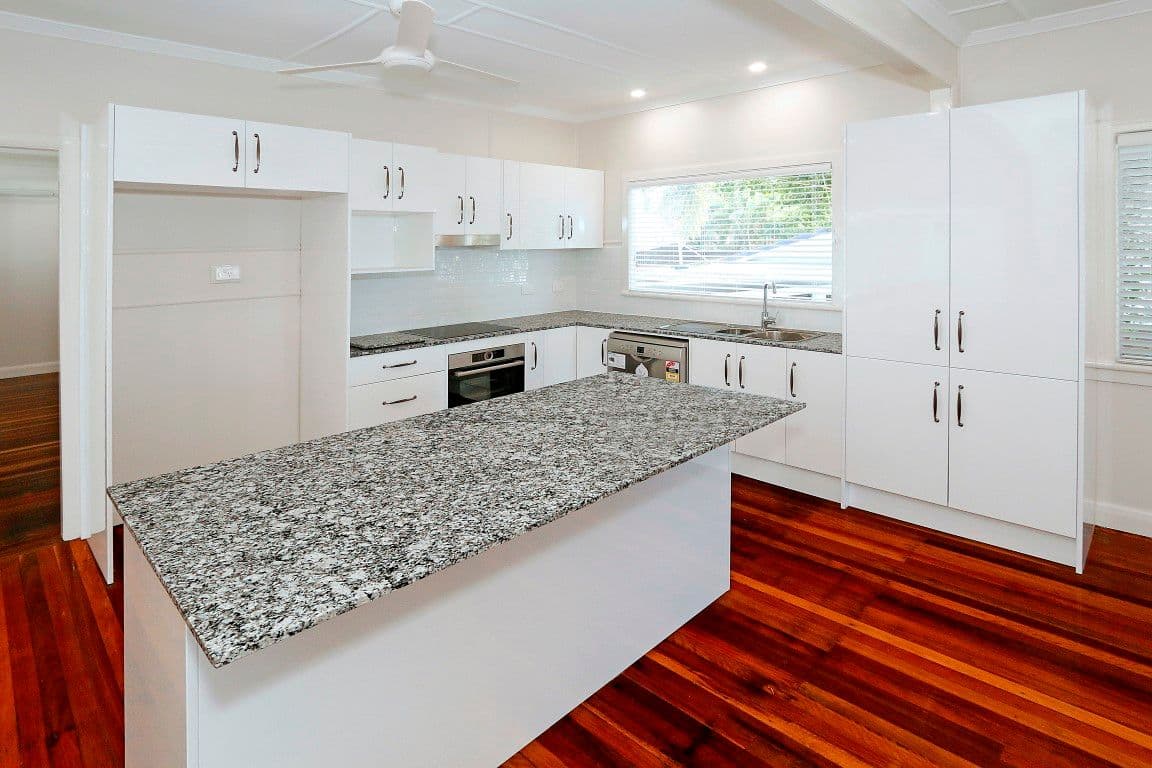 30 Oswald Street, Allenstown QLD 4700, Allenstown - Thumbnail 3
