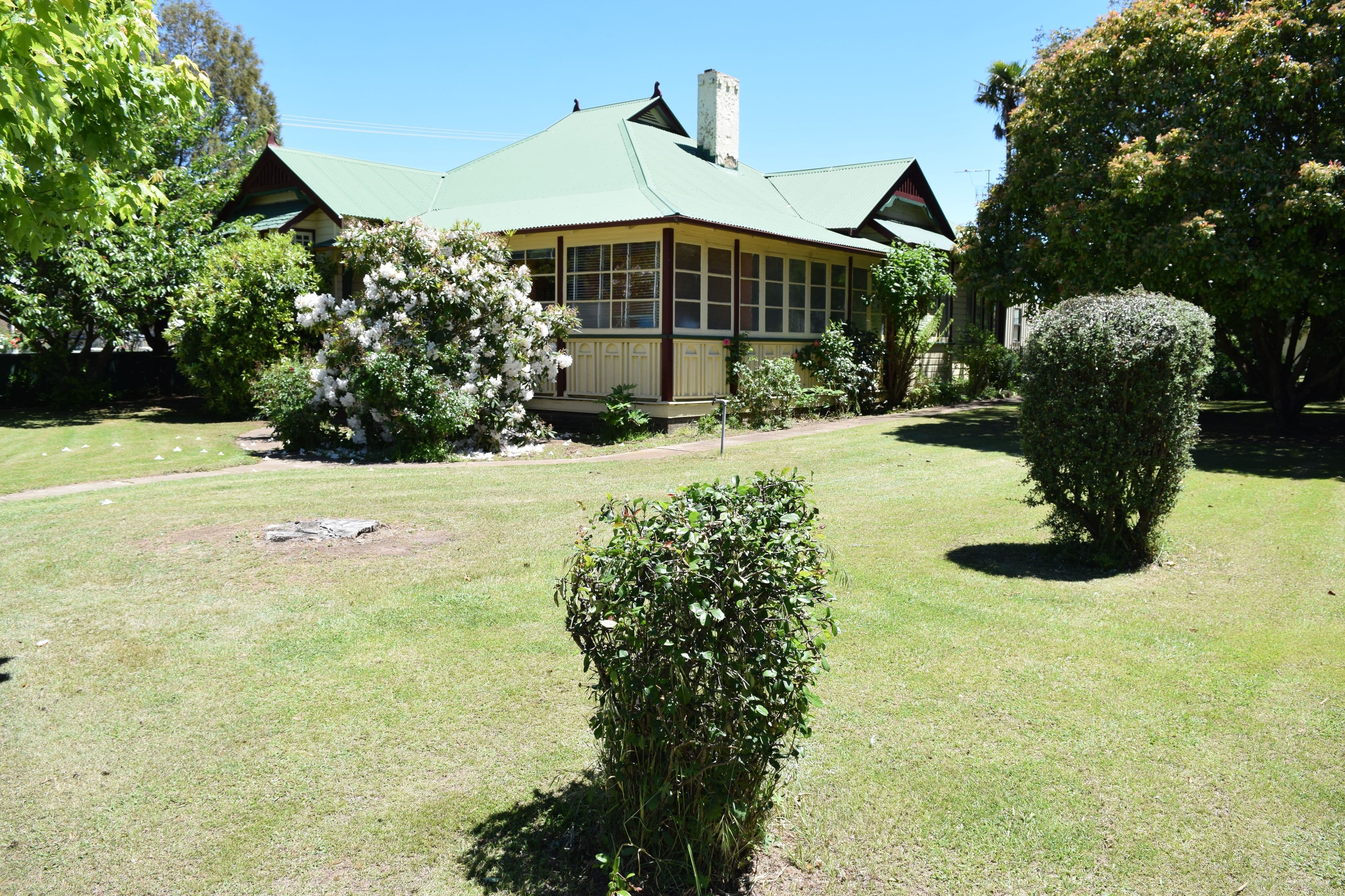 9 Moore Street, Guyra - Thumbnail 2