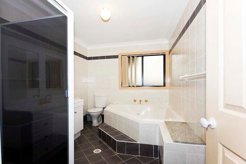 14  Curran Street, PRAIRIEWOOD NSW 2176, Prairiewood - Thumbnail 4