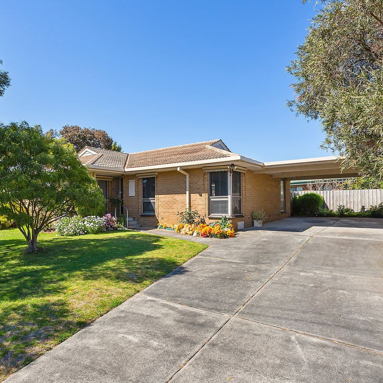 4 Deighton Drive, Rosebud VIC 3939, Rosebud - Thumbnail 2