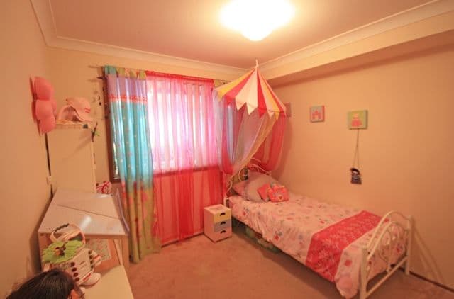 37 Withnell Crescent, ST HELENS PARK NSW 2560, St Helens Park - Thumbnail 5