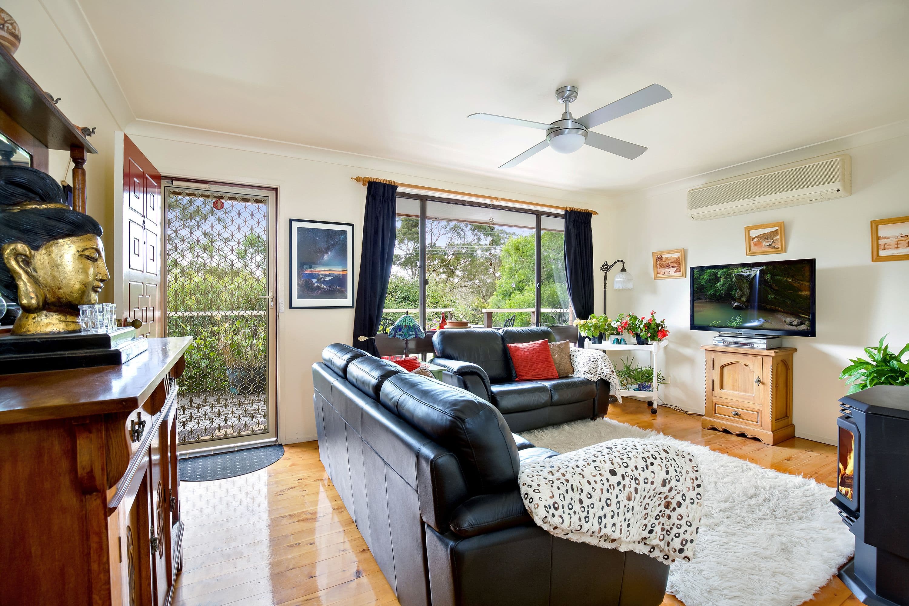 49 Sixth Avenue, Katoomba NSW 2780, Katoomba - Thumbnail 2