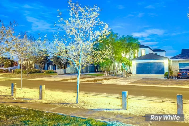 4 St James Wood Drive, Tarneit VIC 3029, Tarneit - Thumbnail 3