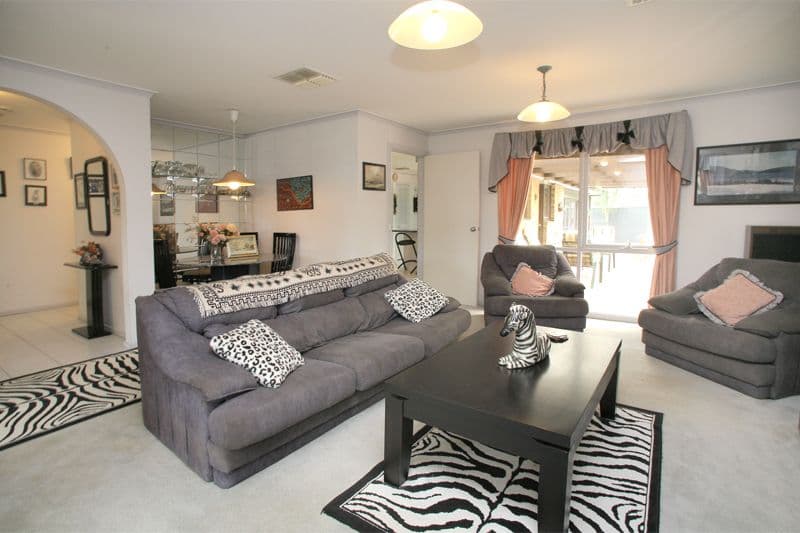 45 Goulburn Drive, ROWVILLE VIC 3178, Rowville - Thumbnail 2