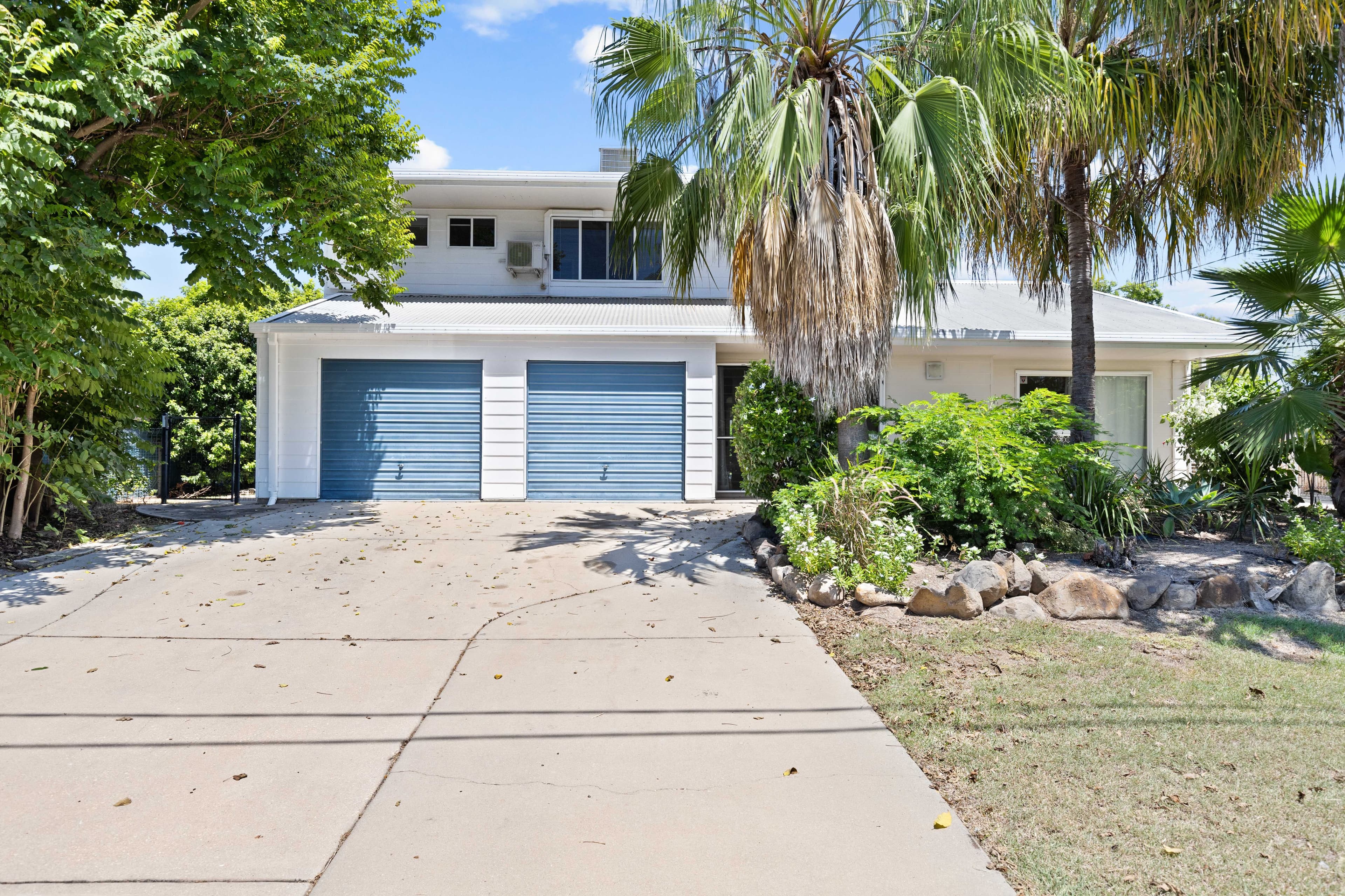 15 Dawn Crescent, Emerald QLD 4720, Emerald - Image 1
