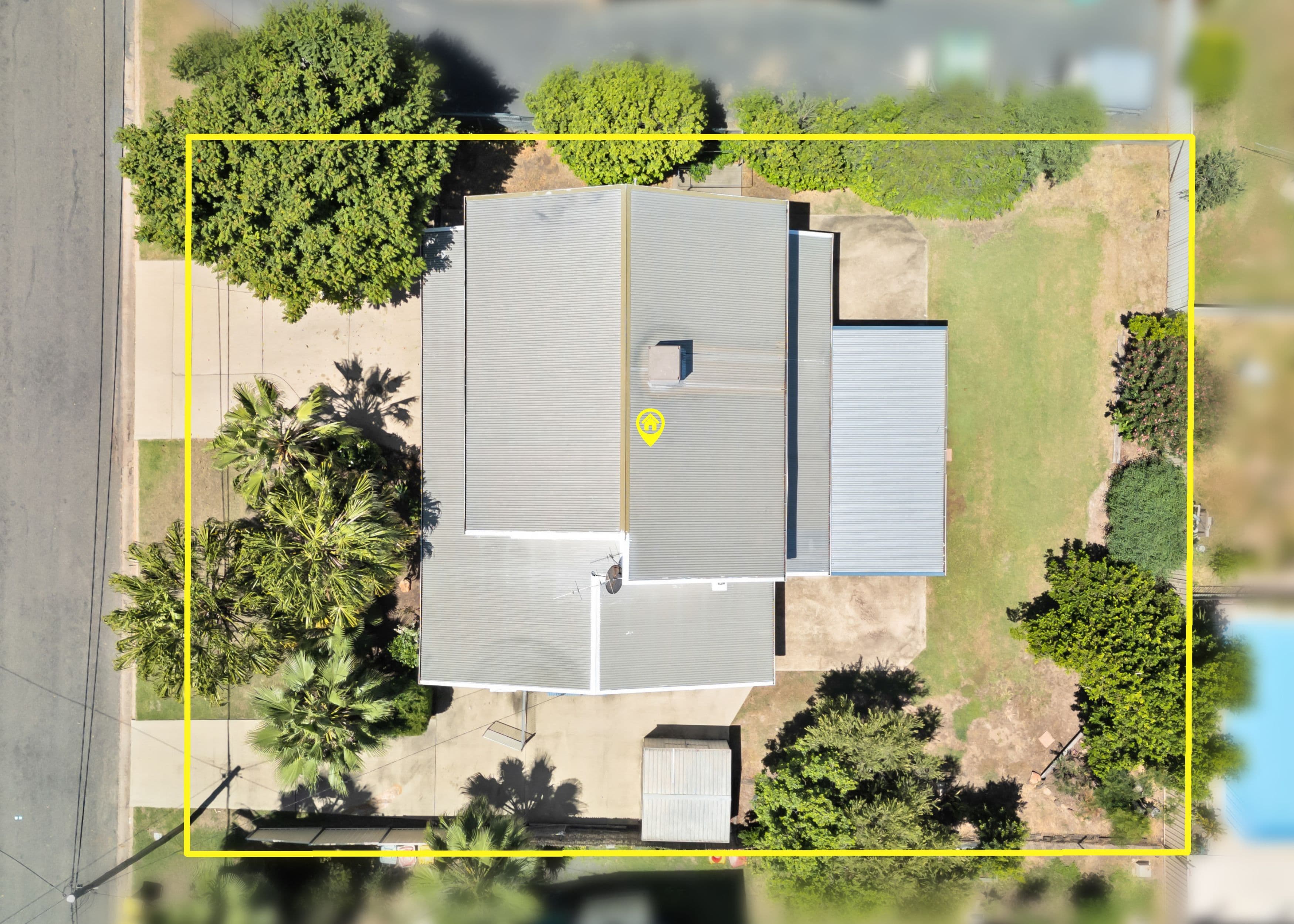 15 Dawn Crescent, Emerald QLD 4720, Emerald - Thumbnail 2