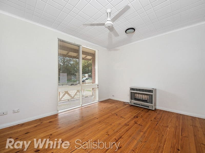 4 Carrama Crescent, Munno Para SA 5115, Munno Para - Thumbnail 4