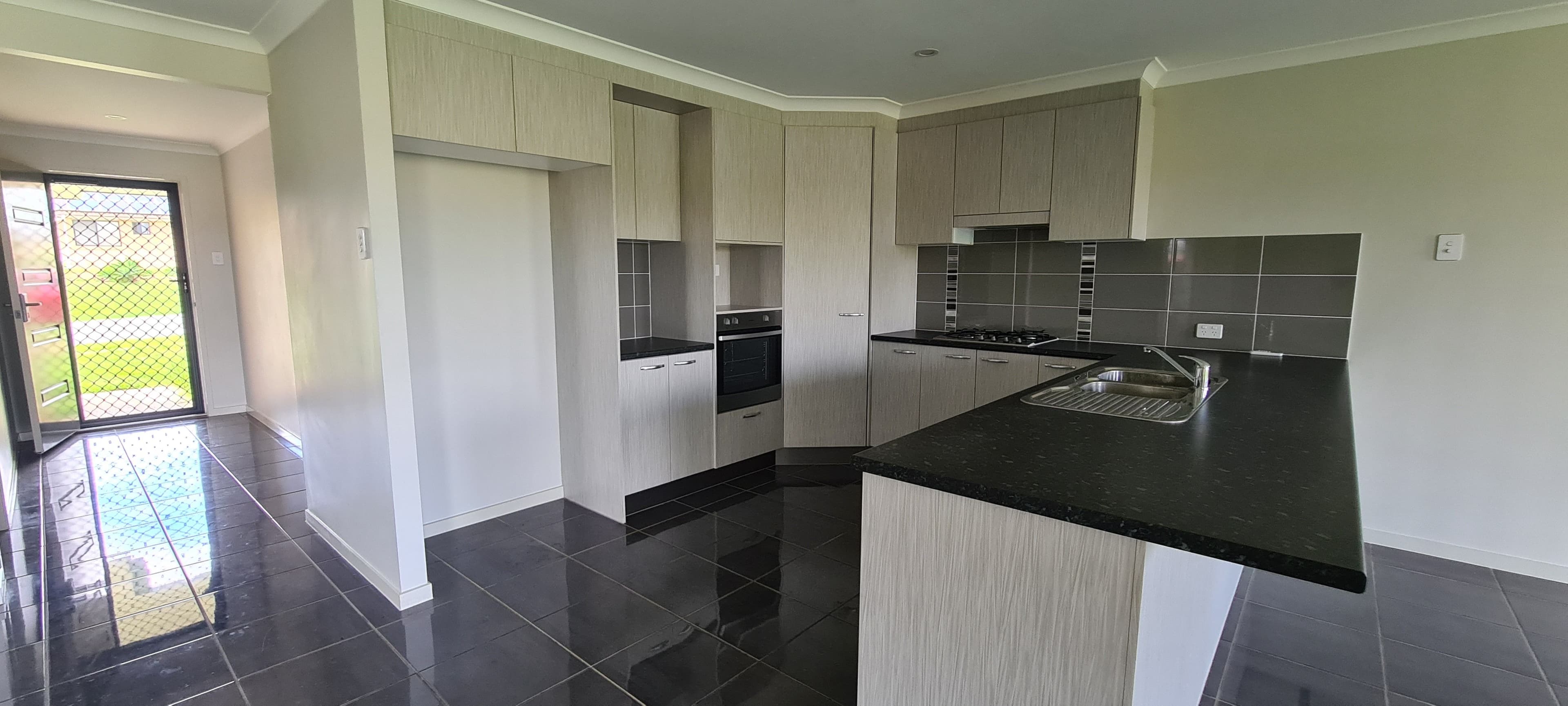 29 Overlander Avenue, Kilcoy QLD 4515, Kilcoy - Thumbnail 3