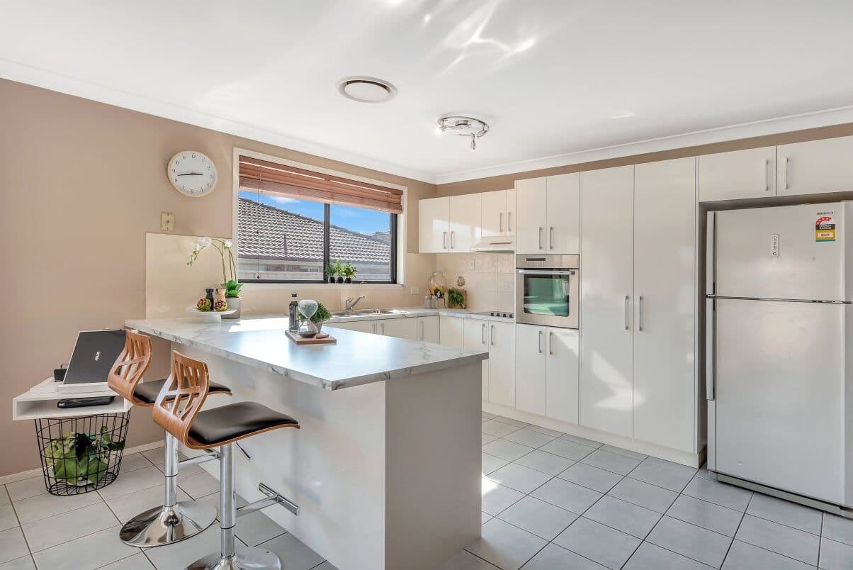 9 Howard Close, Green Valley - Thumbnail 8