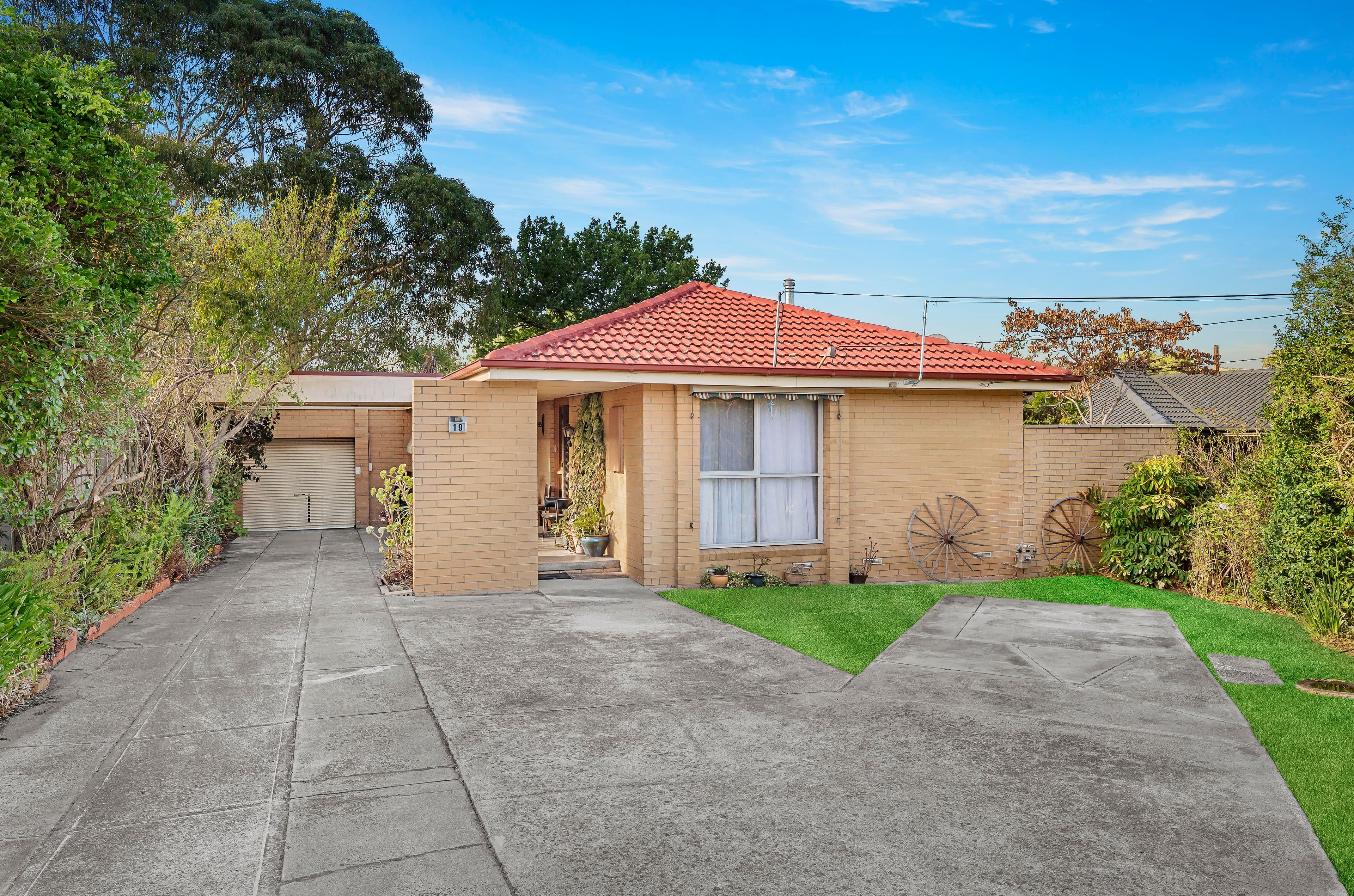 19 Wungan Street, Macleod VIC 3085, Macleod - Image 1