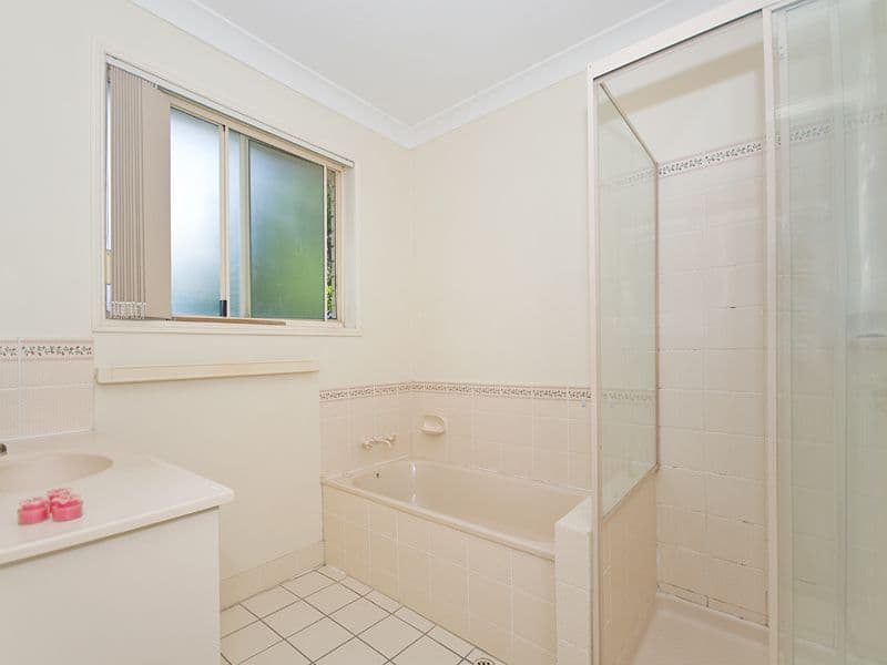 24 Hill Crescent, CARINA HEIGHTS QLD 4152, Carina Heights - Thumbnail 4