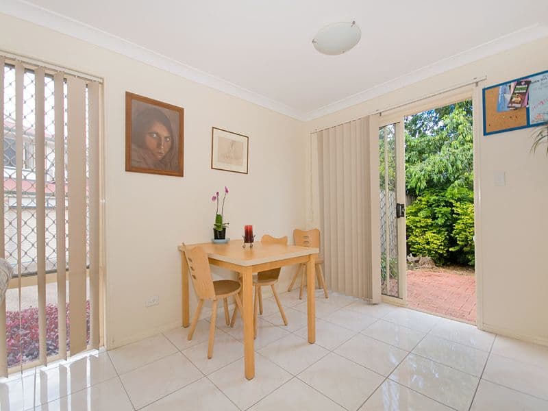 24 Hill Crescent, CARINA HEIGHTS QLD 4152, Carina Heights - Thumbnail 5