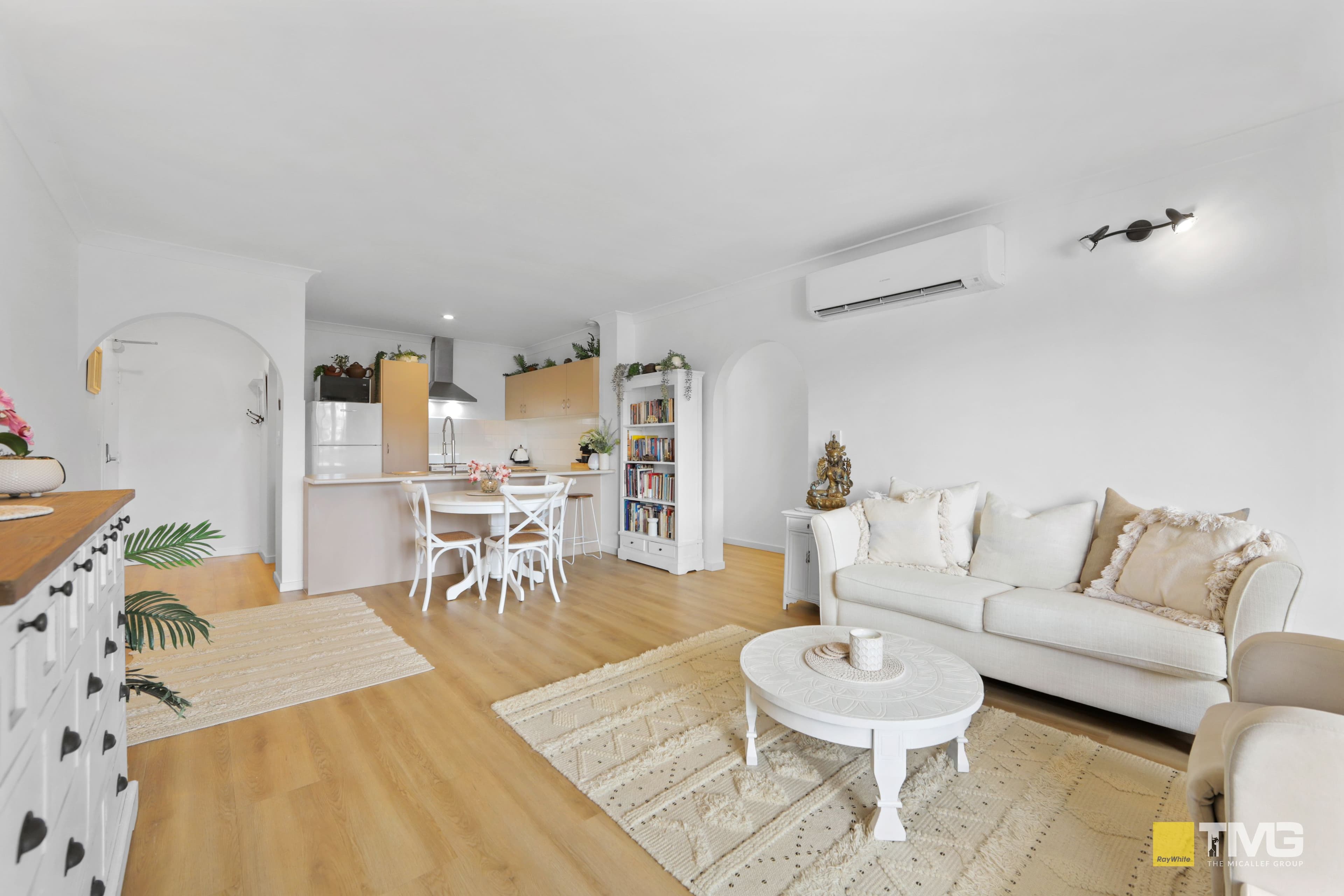 62 Petrel Avenue, Mermaid Beach QLD 4218, Mermaid Beach - Thumbnail 3